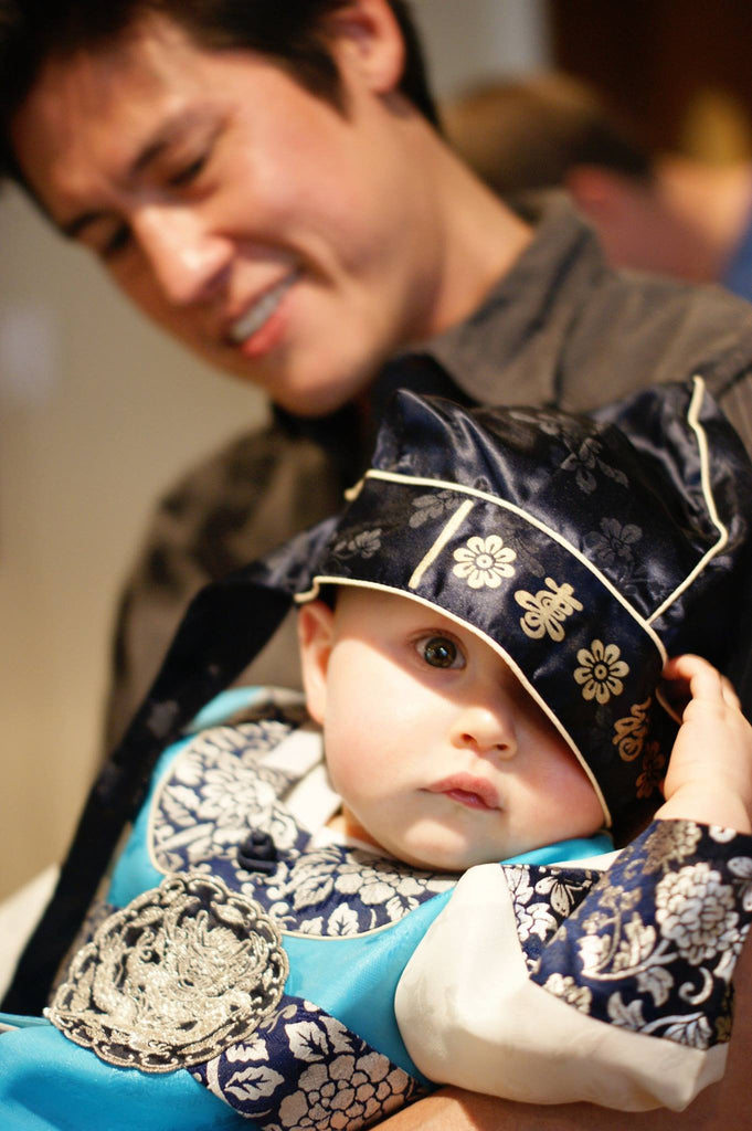 Customer Gallery: Blue and Silver Hanbok